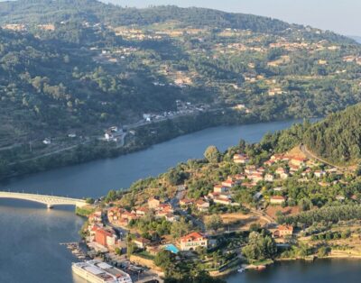 Casa da Zéfinha. T2, em Cinfães, no Douro