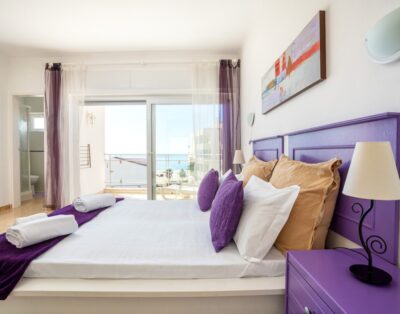Purple Beach Apartment at Praia da Rocha with Pool
