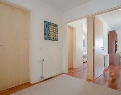 Liiiving in Porto | Bright Light Apartment