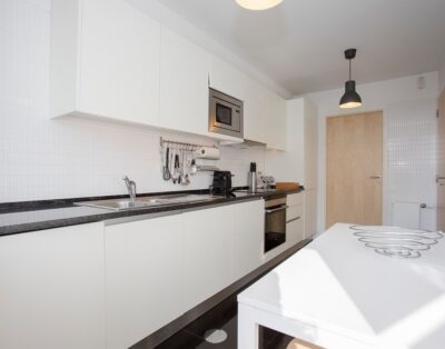 Liiiving in Porto | Bright Light Apartment