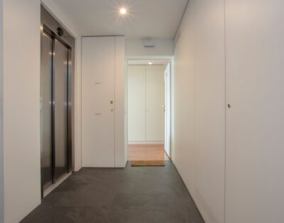 Liiiving in Porto | Bright Light Apartment