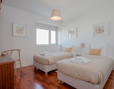 Liiiving in Porto | Bright Light Apartment