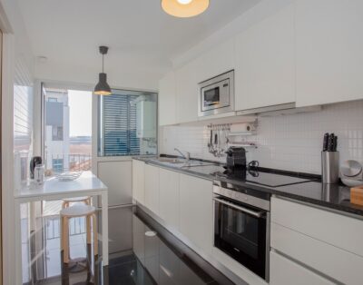Liiiving in Porto | Bright Light Apartment