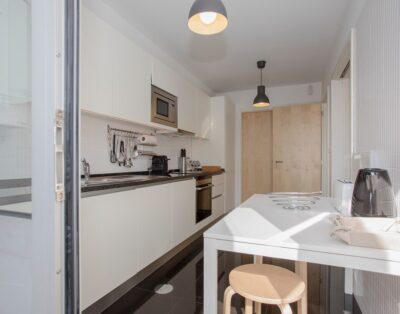 Liiiving in Porto | Bright Light Apartment