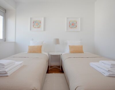Liiiving in Porto | Bright Light Apartment